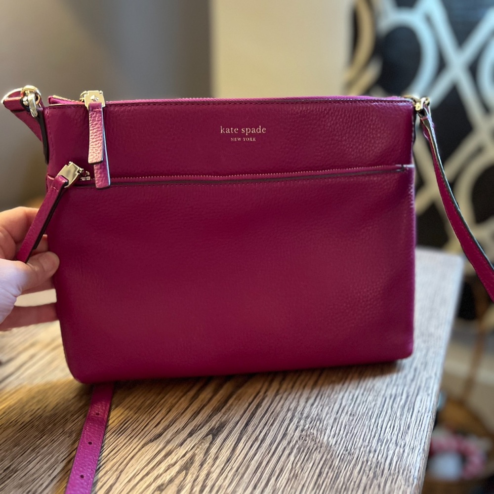 Kate Spade Cobble Hill crossbody. Dark pink leather.